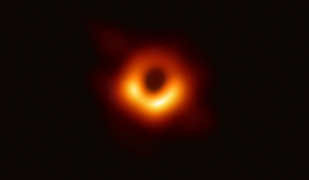Снимок чёрной дыры в M87, Телескоп горизонта событий